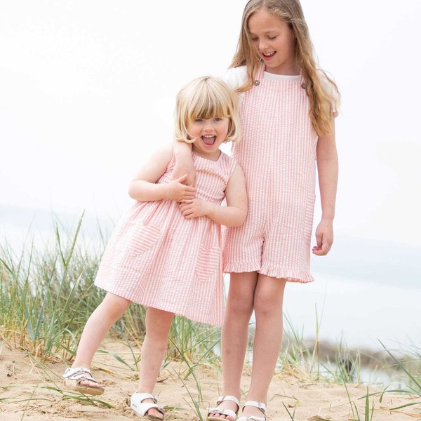 Kite Clothing, Kleid aus leichtem Seersucker-Stoff rosa/weiß gestreift, statt 44,95€ nur