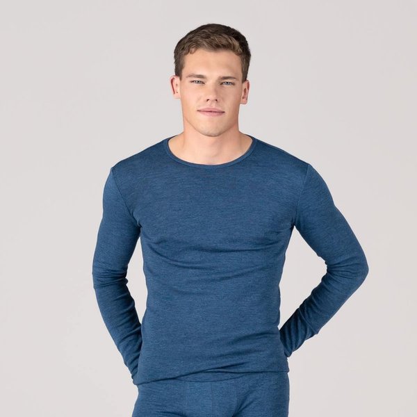 Living Crafts, LIAM Herren Langarm-Shirt, 55% Bio-Merinowolle u. 45% Bio-Baumwolle, Farbe: Mid Blue